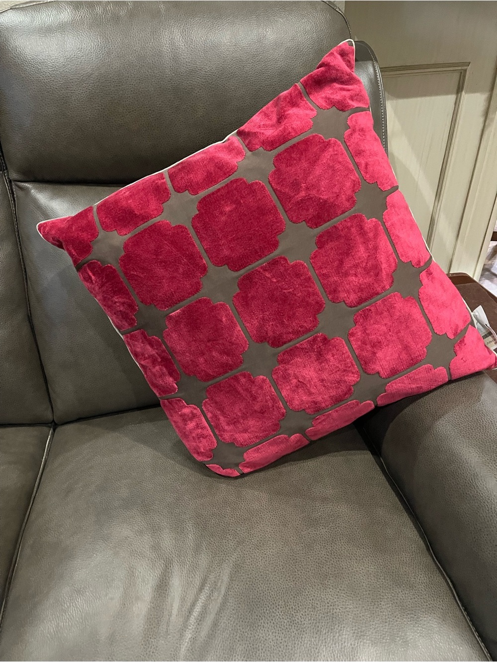 Dransfield & Ross luxury 22” pillow